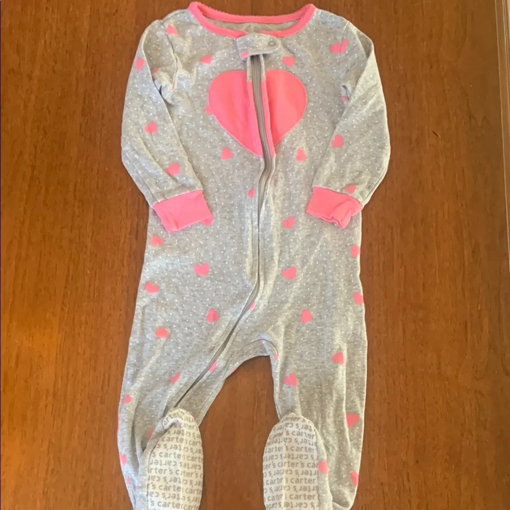 🍓3/$10 Carter's Gray and Pink Footies One Piece size 18m - Picture 2 of 7